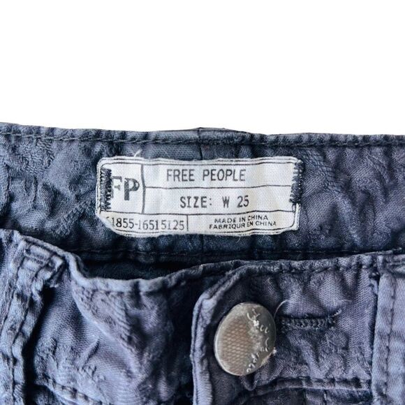 Free People Textured Skinny Jeans Black Women's 25 - Picture 3 of 10